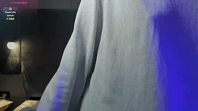 Snapshot of Ania_jones chatting on 11, 3, 2025 Ania jones online show from 11, 3, 2025