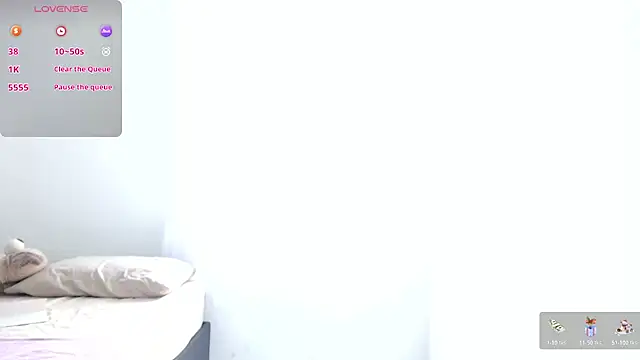 Snapshot of Ania_jones chatting on 28, 10, 2025 Ania jones online show from 28, 10, 2025