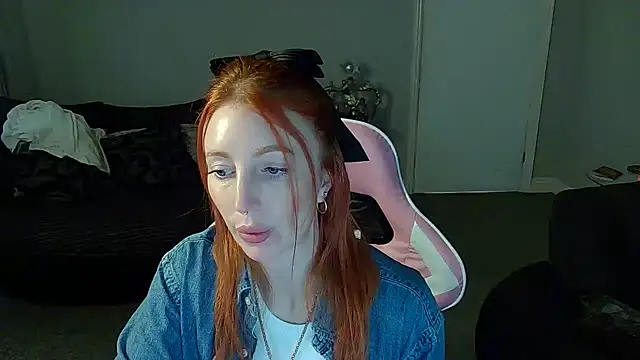 Snapshot of Red_firesquirt chatting on 13, 1, 2025 Red firesquirt online show from 13, 1, 2025