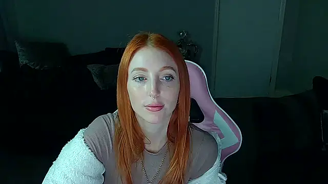 Snapshot of Red_firesquirt chatting on 3, 2, 2025 Red firesquirt online show from 3, 2, 2025