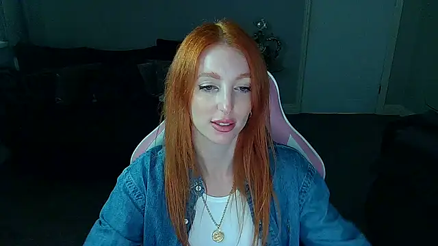Snapshot of Red_firesquirt chatting on 28, 2, 2025 Red firesquirt online show from 28, 2, 2025