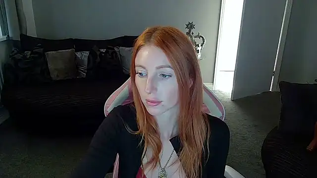 Snapshot of Red_firesquirt chatting on 25, 9, 2025 Red firesquirt online show from 25, 9, 2025