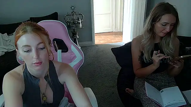 Snapshot of Red_firesquirt chatting on 22, 10, 2025 Red firesquirt online show from 22, 10, 2025
