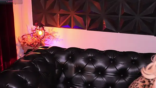 Misselektra   online show from 7, 2, 2025