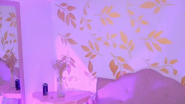 Misselektra   online show from 8, 10, 2025