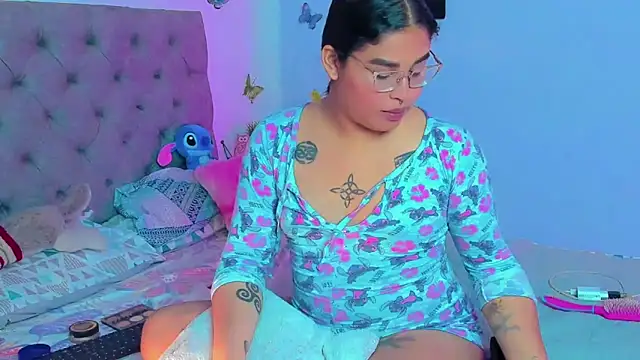 mabellfox online show from 25, 12, 2024