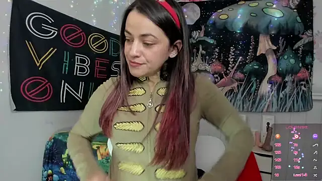 LovelyAzucena online show from 18, 12, 2024