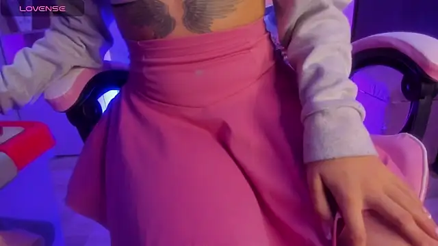 TiffanyBela online show from 31, 1, 2025