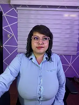 MiiaaJoness online show from 8, 7, 2026