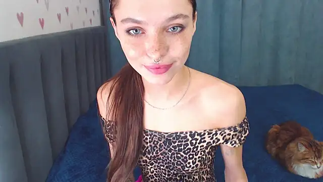 ChloeSunny online show from 10, 11, 2025