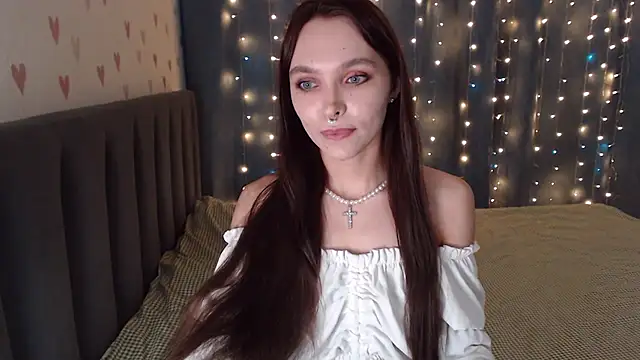 ChloeSunny online show from 13, 2, 2026