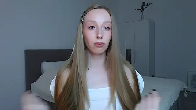 Luna insniity online show from 3, 10, 2025