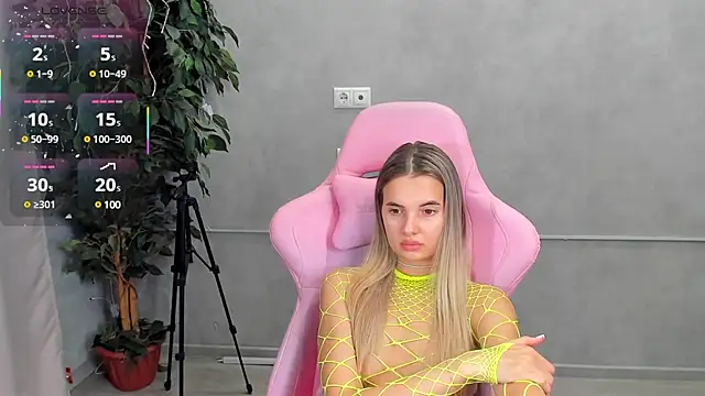 Donna Evans online show from 12, 3, 2025