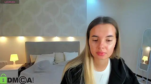 Donna Evans online show from 18, 9, 2025