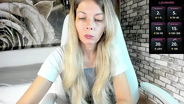 Eva Melow online show from 4, 10, 2025