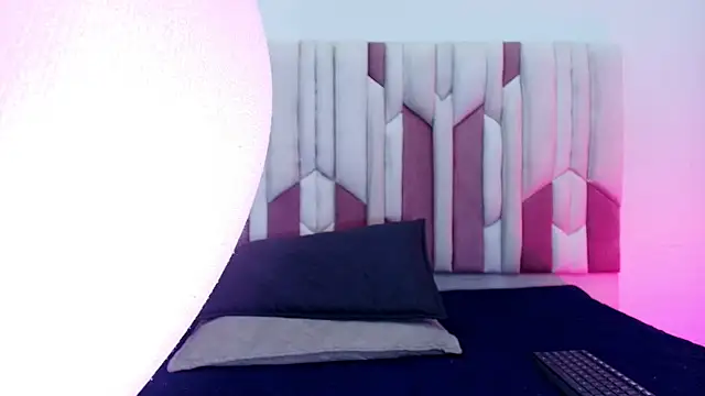 lucyy gray online show from 23, 9, 2025