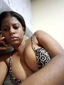 Snapshot of kelleysinedd chatting on 7, 3, 2025 kelleysinedd online show from 7, 3, 2025