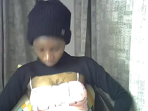 Snapshot of Enkarxx chatting on 8, 10, 2025 Enkarxx online show from 8, 10, 2025