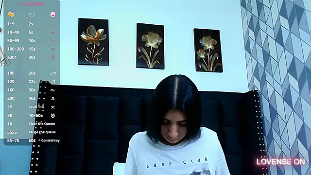 Snapshot of littlee_emilyy_ chatting on 7, 2, 2025 littlee emilyy  online show from 7, 2, 2025