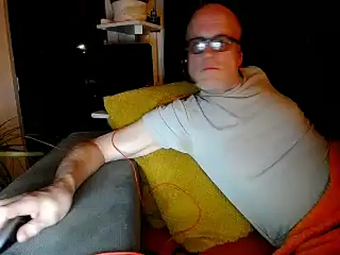 Snapshot of HornyRalfi55 chatting on 26, 12, 2024 HornyRalfi55 online show from 26, 12, 2024