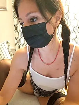 Silvia Zeno online show from 8, 11, 2025