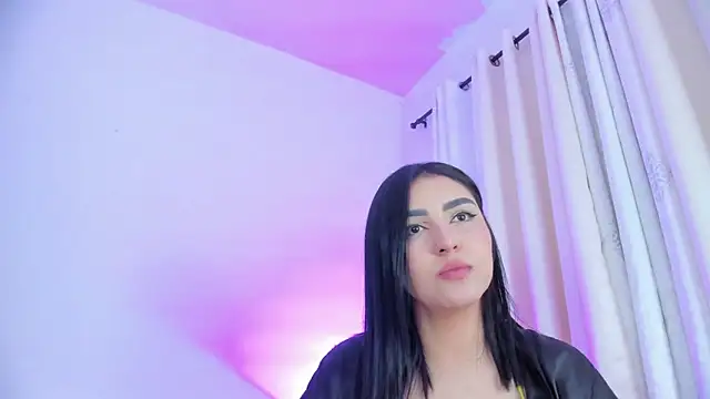 Snapshot of Abby__colins chatting on 11, 12, 2024 Abby colins online show from 11, 12, 2024