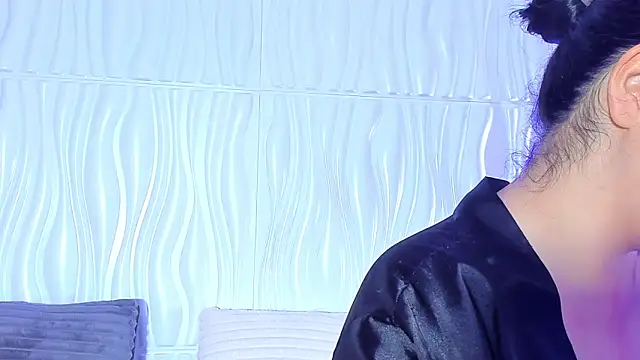 Abby  colins online show from 15, 4, 2026