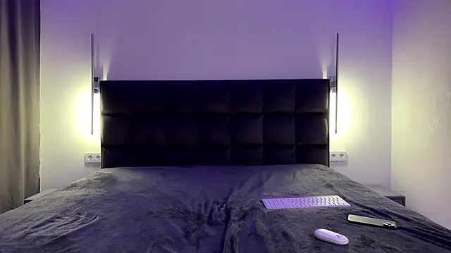 NotElis online show from 10, 11, 2025