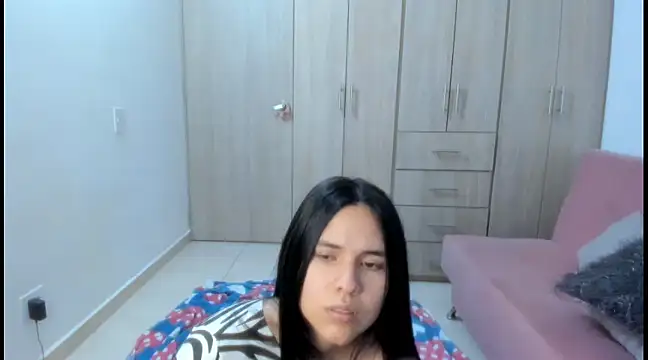 Snapshot of Hana_Zurah chatting on 1, 3, 2025 Hana Zurah online show from 1, 3, 2025