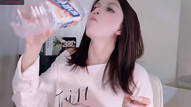 lvy-w online show from 30, 10, 2025