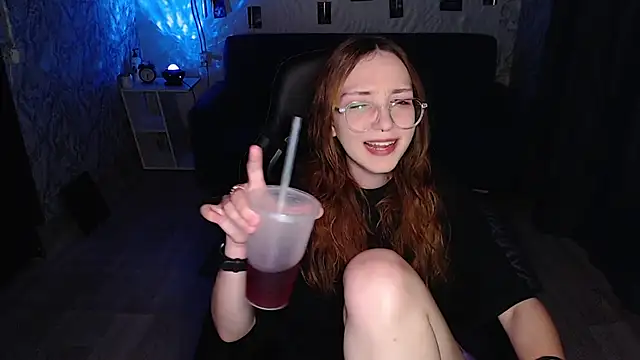 Snapshot of AmeliaKamishiro chatting on 12, 7, 2026 AmeliaKamishiro online show from 12, 7, 2026