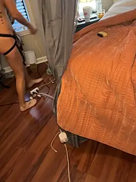 Snapshot of MnM4ever chatting on 12, 11, 2025 MnM4ever online show from 12, 11, 2025