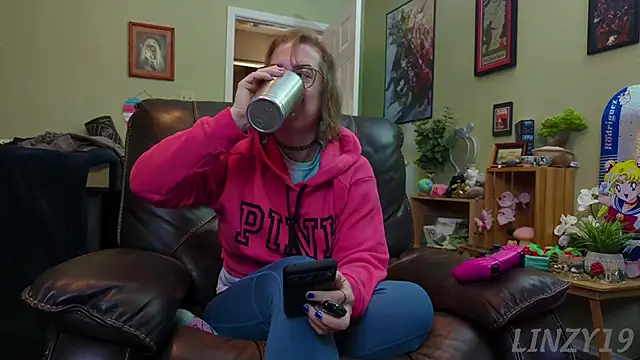 Linzy 19 online show from 23, 1, 2025