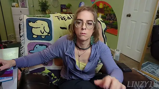 Linzy 19 online show from 11, 2, 2025