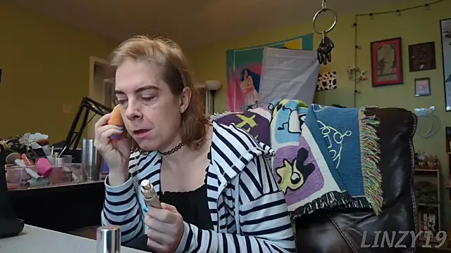 Linzy 19 online show from 21, 3, 2025