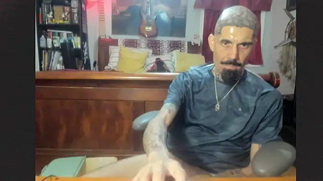 RoosterWabbit online show from 19, 5, 2026