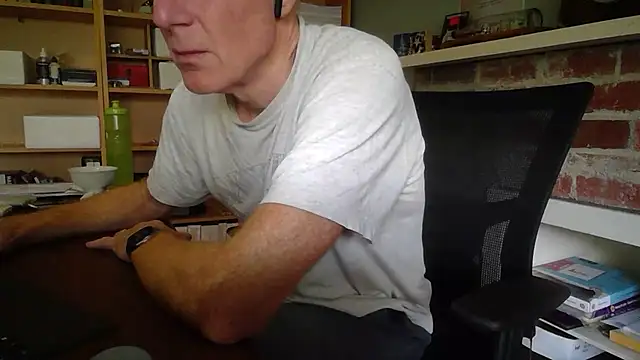 jiggy77777 online show from 11, 3, 2025