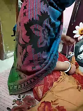 COUPLLE VILLAGE online show from 2, 3, 2026