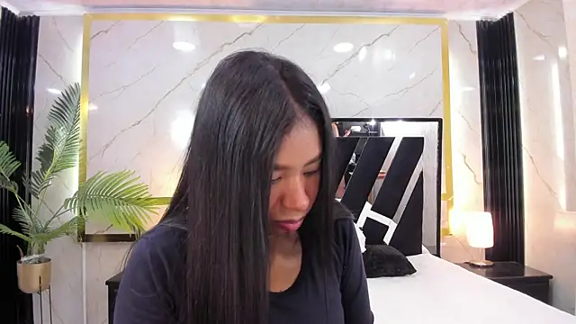 Lia-Anahiz online show from 18, 1, 2025