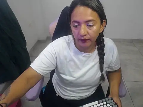 daleska ayala 1 online show from 28, 11, 2025