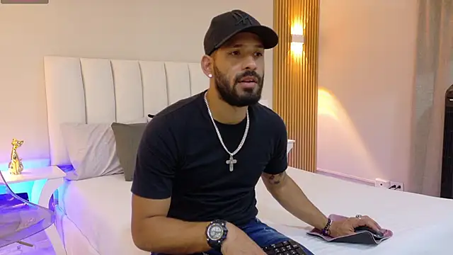 Thiagogomez online show from 23, 2, 2026