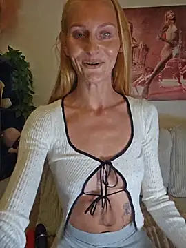 Snapshot of LessiaMia chatting on 18, 5, 2026 LessiaMia online show from 18, 5, 2026