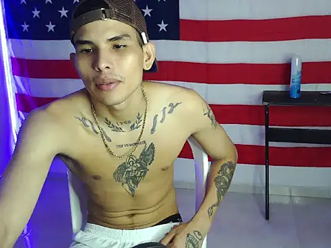 Snapshot of hot_king20 chatting on 18, 11, 2025 hot king20 online show from 18, 11, 2025