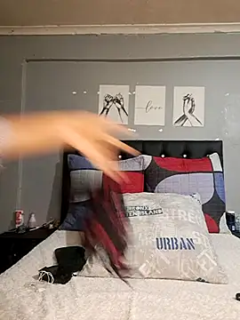 Snapshot of Toya_P chatting on 23, 10, 2025 Toya P online show from 23, 10, 2025