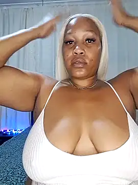 Snapshot of Toya_P chatting on 25, 5, 2026 Toya P online show from 25, 5, 2026