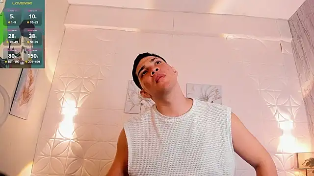 Snapshot of JUANDIAMONDS98 chatting on 20, 11, 2025 JUANDIAMONDS98 online show from 20, 11, 2025