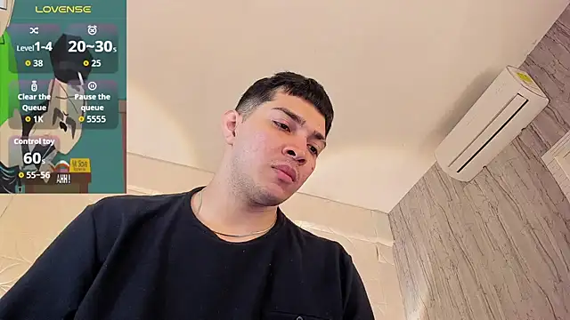 Snapshot of JUANDIAMONDS98 chatting on 2, 12, 2025 JUANDIAMONDS98 online show from 2, 12, 2025