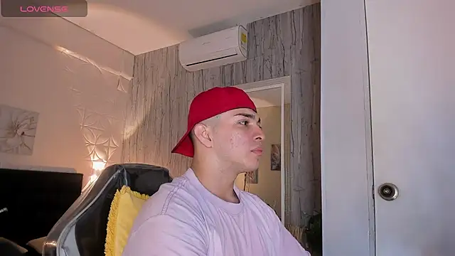 Snapshot of JUANDIAMONDS98 chatting on 12, 1, 2026 JUANDIAMONDS98 online show from 12, 1, 2026