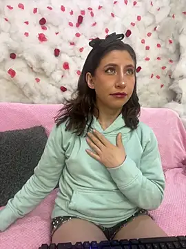 SkarletJhonson  online show from 28, 3, 2026