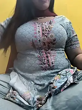 Snapshot of lovely_zara chatting on 19, 12, 2024 lovely zara online show from 19, 12, 2024